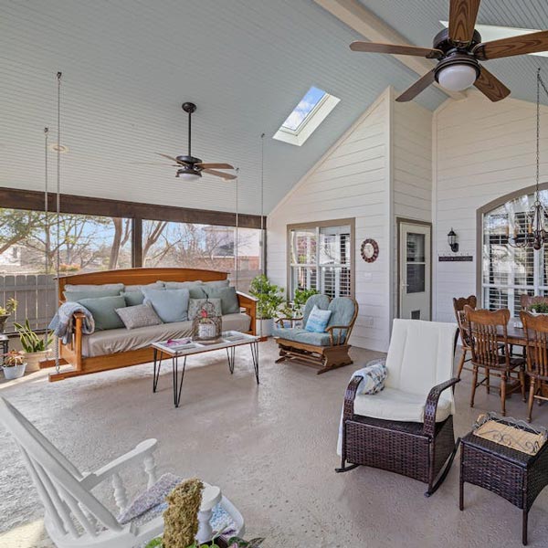 outdoor living area